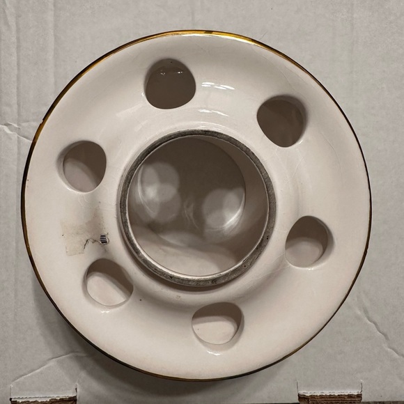 Yankee Candle Large Shade Porcelain Holly & Berries. - Picture 4 of 4